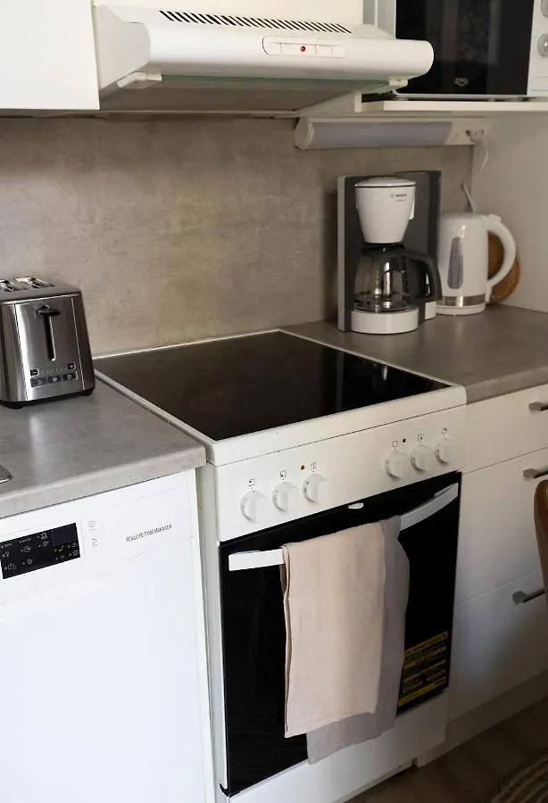 2Ndhomes Cozy, Modern Courtyard Home With Great Location Helsinki
